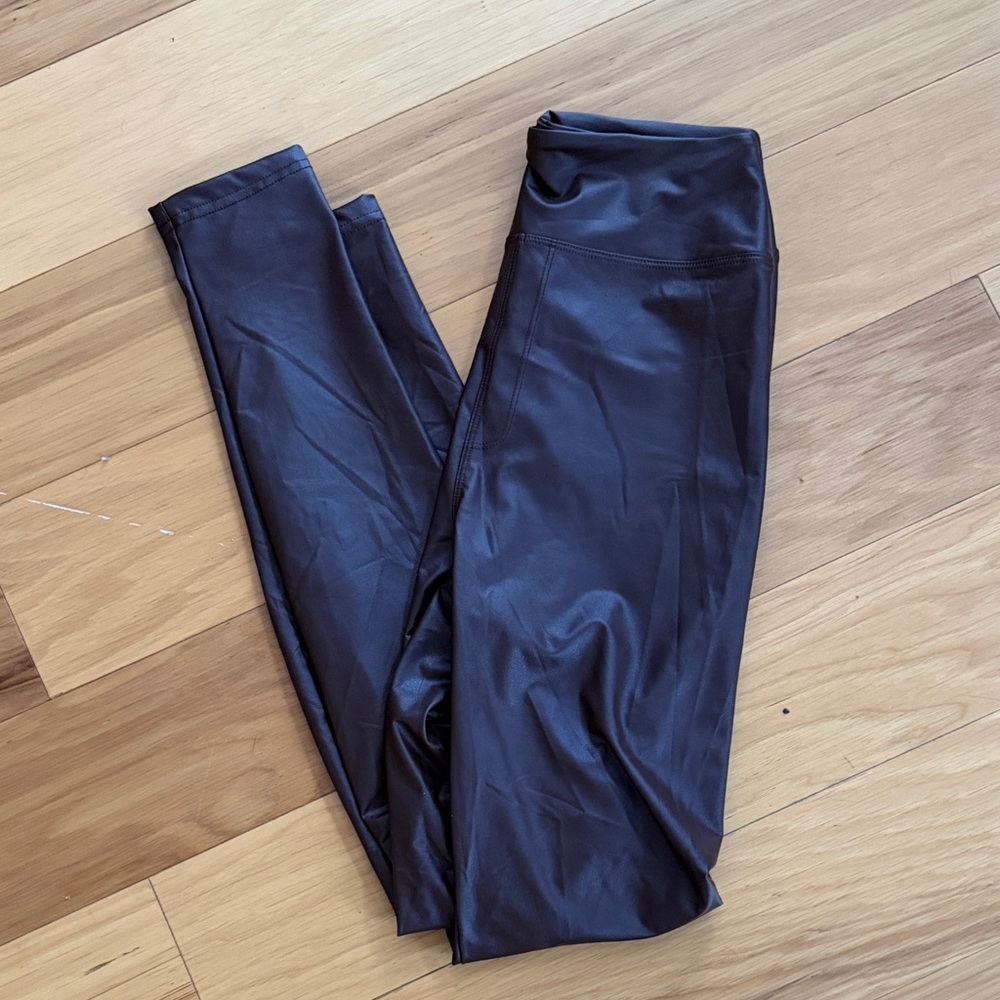 Aerie Medium Dark Brown Faux Leather Leggings Women’s